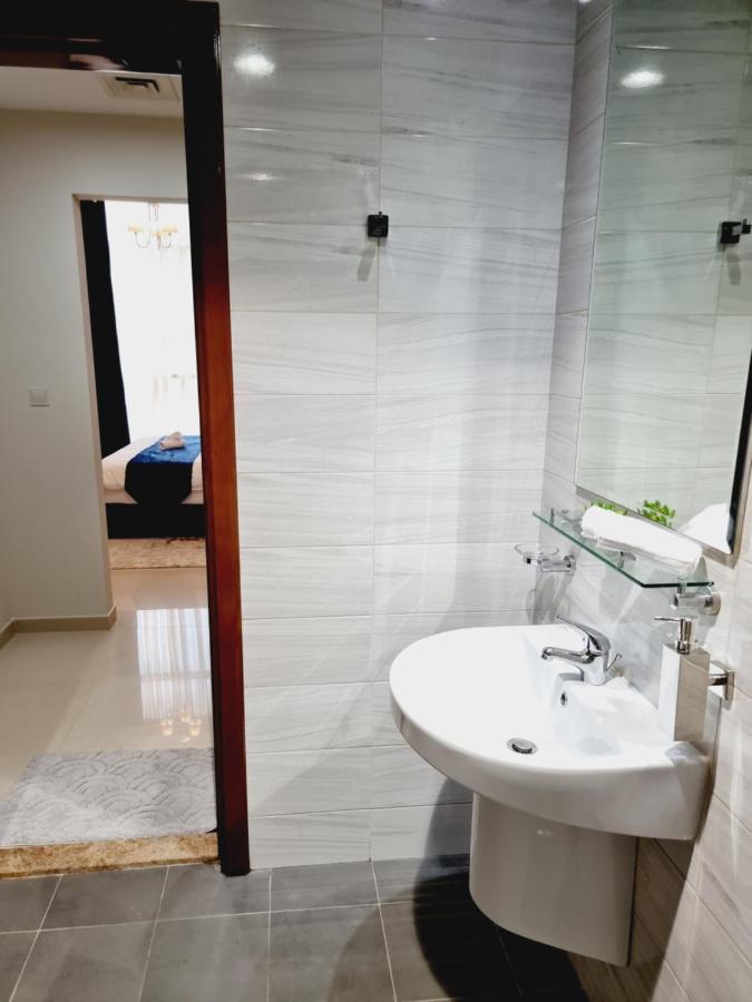 Dunya Tower Luxury And 2 Min Walk To Dubai Mall And Burj Khalifa In Heart Of Downtown 외부 사진